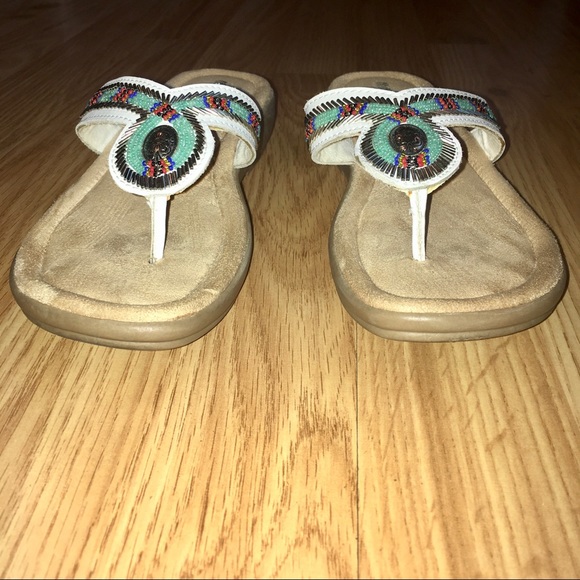 Minnetonka Leather Beaded Thong Sandals Sz 6 - Picture 4 of 8